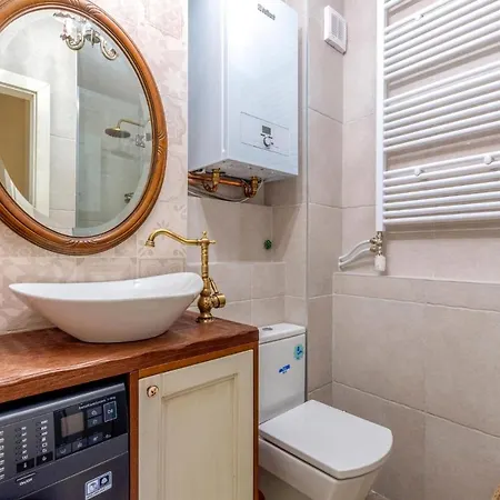 Beautiful Home In Otok With 4 Bedrooms, Jacuzzi And Outdoor Swimming Pool Casa de Férias Otok (Split-Dalmatia)