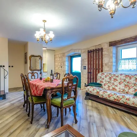 Beautiful Home In Otok With 4 Bedrooms, Jacuzzi And Outdoor Swimming Pool
