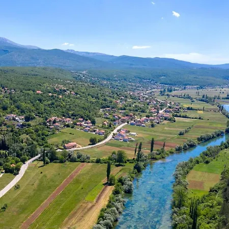 Beautiful Home In Otok With 4 Bedrooms, Jacuzzi And Outdoor Swimming Pool *